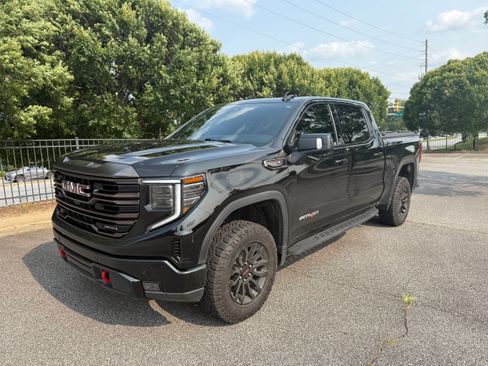 Used 2023 GMC Sierra 1500 AT4X image 1