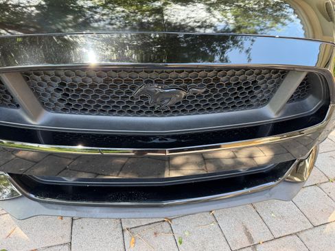 Used 2016 Ford Mustang GT Premium w/ Black Accent Package RWD image 11