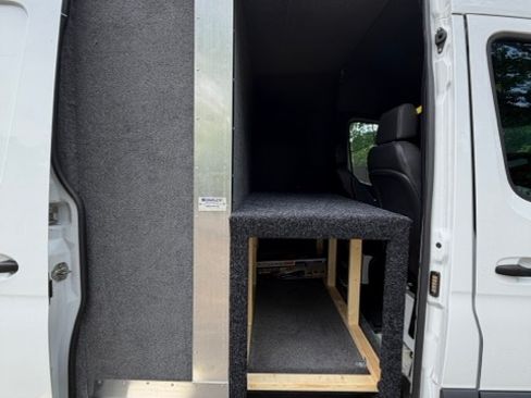 Used 2022 Mercedes-Benz Sprinter 2500 image 12