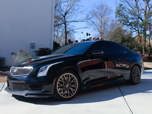 Used 2016 Cadillac ATS V w/ Luxury Package image 2