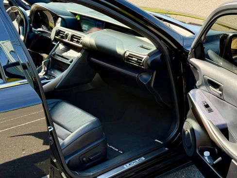 Used 2020 Lexus IS 300 F Sport w/ Blackline Edition AWD/4WD image 9