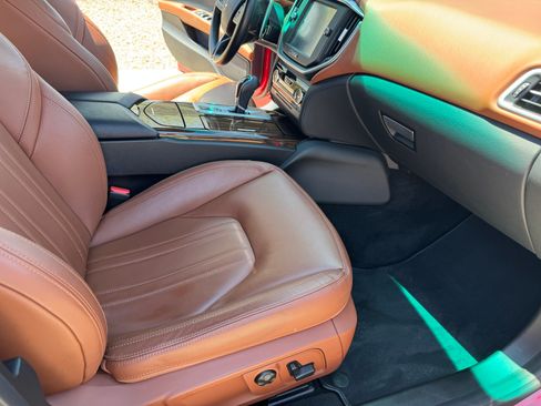 Used 2014 Maserati Ghibli S Q4 image 12