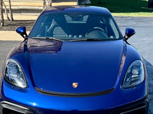 Used 2021 Porsche 718 Cayman GT4 image 11