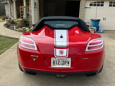 Used 2008 Saturn Sky Red Line image 8