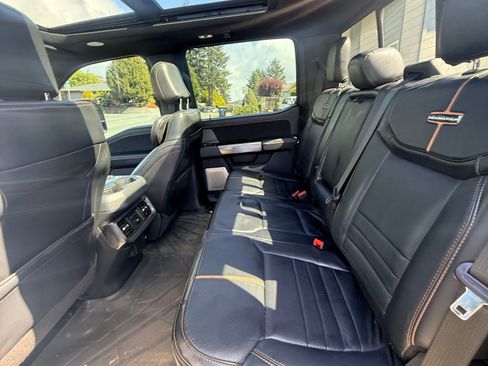 Used 2023 Ford F450 Platinum w/ FX4 Off-Road Package image 18