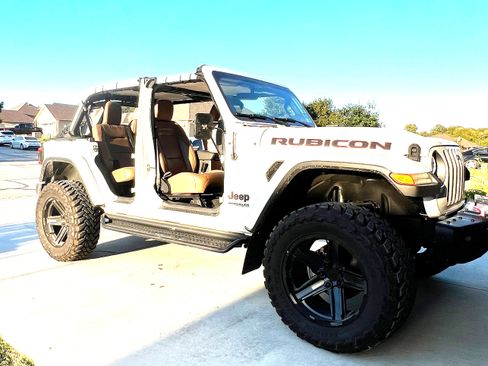Used 2021 Jeep Wrangler Unlimited Rubicon image 1