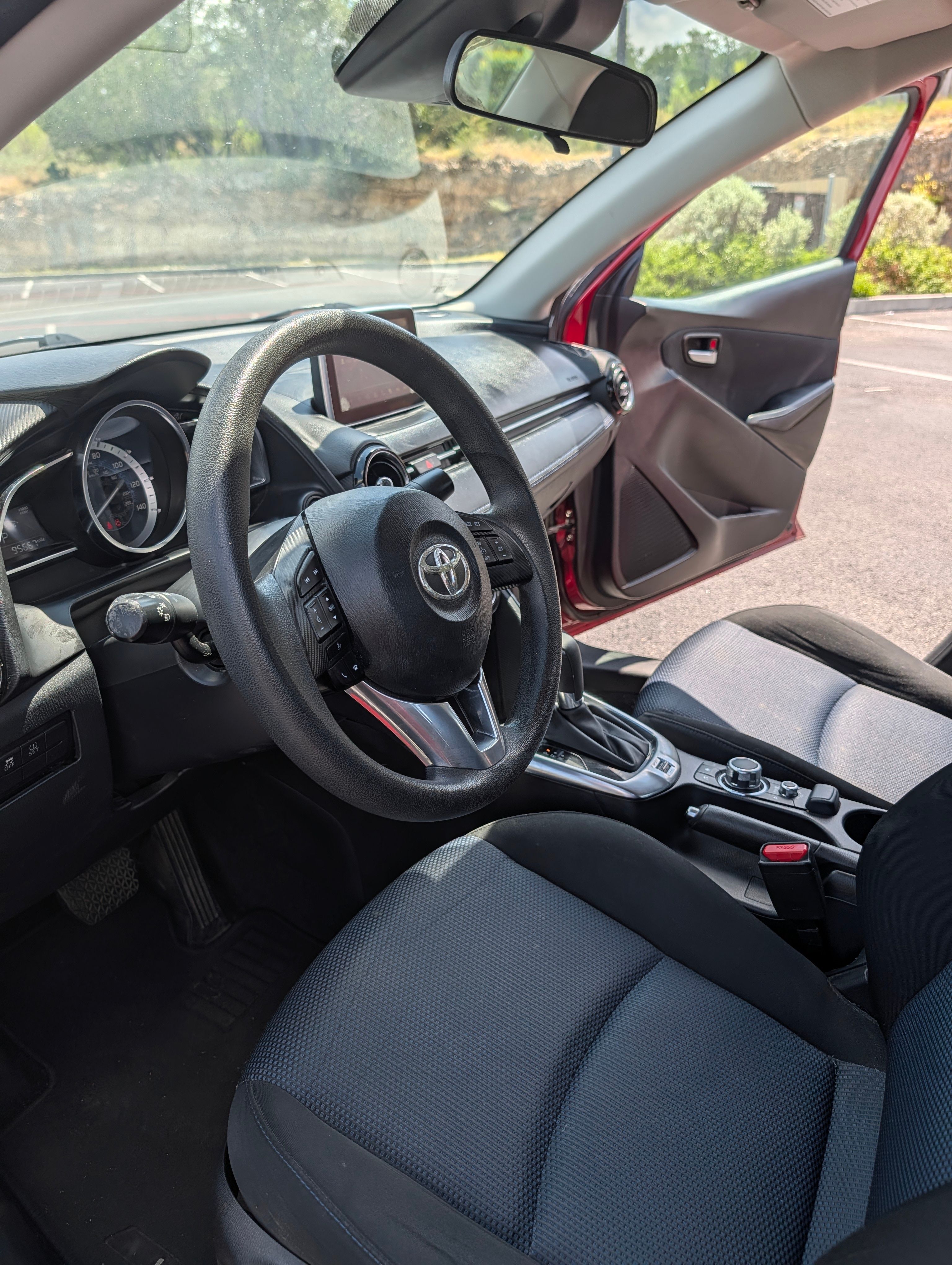 Used 2018 Toyota Yaris iA FWD image 13
