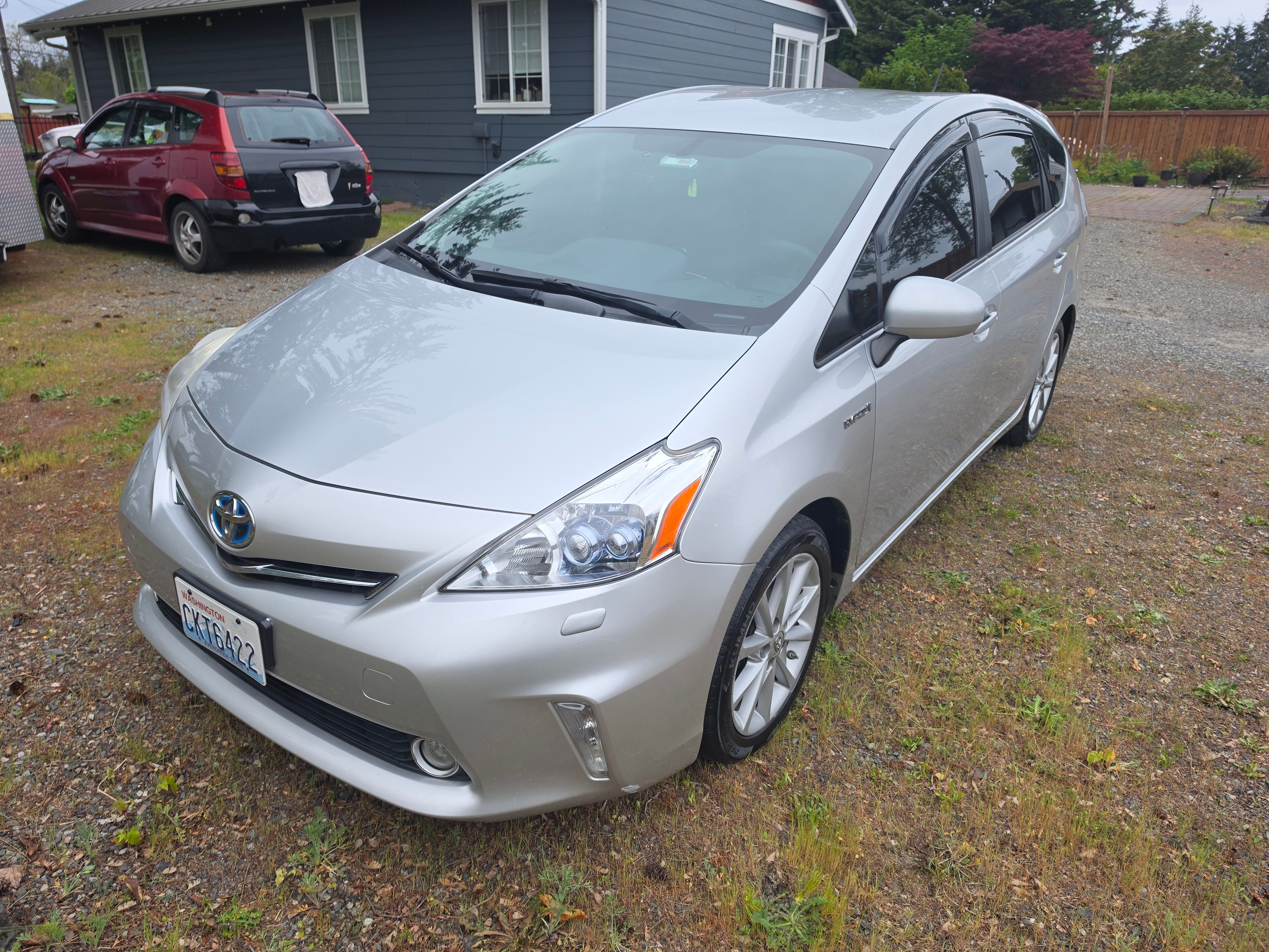 Used 2012 Toyota Prius V Five FWD image 5