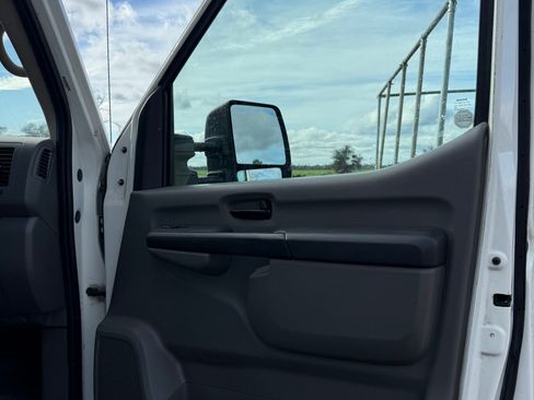 Used 2016 Nissan NV 2500 SV w/ Technology Package image 10