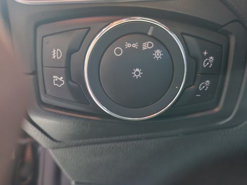 Used 2013 Ford Focus ST FWD image 22
