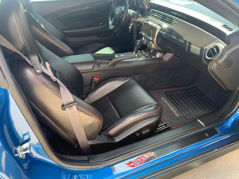 Used 2013 Chevrolet Camaro SS w/ Hot Wheels Special Edition RWD image 16