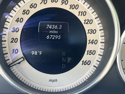 Used 2017 Mercedes-Benz E 400 Cabriolet image 1