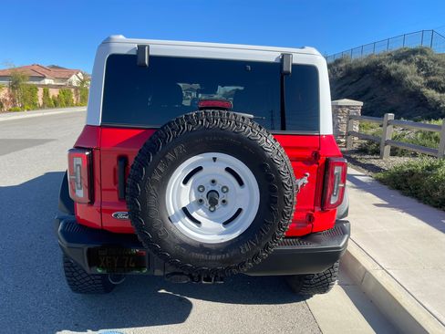 Used 2024 Ford Bronco Heritage Edition image 9