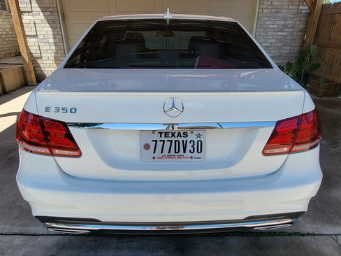 Used 2014 Mercedes-Benz E 350 Sedan w/ Premium 1 Package image 4