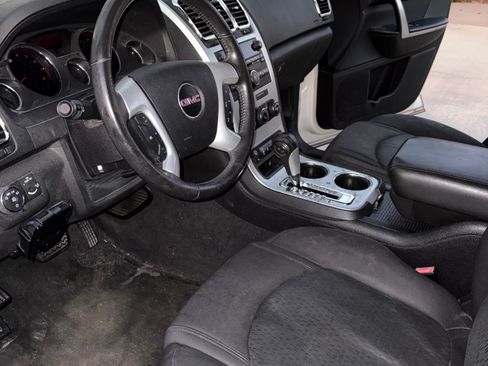 Used 2012 GMC Acadia SLE image 6