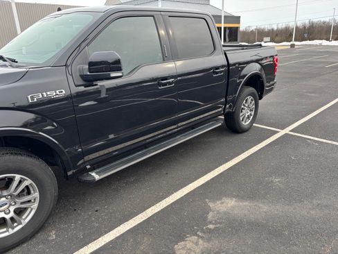 Used 2019 Ford F150 Lariat image 6