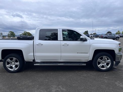 Used 2017 Chevrolet Silverado 1500 LT w/ All Star Edition AWD/4WD image 10
