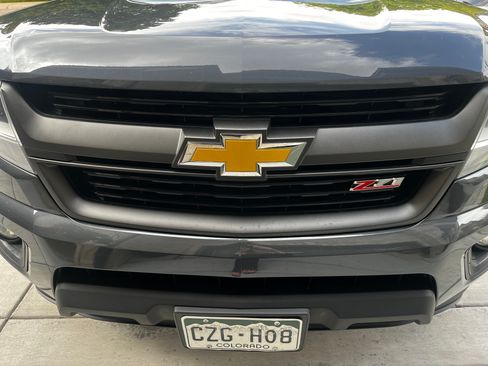 Used 2017 Chevrolet Colorado Z71 AWD/4WD image 5