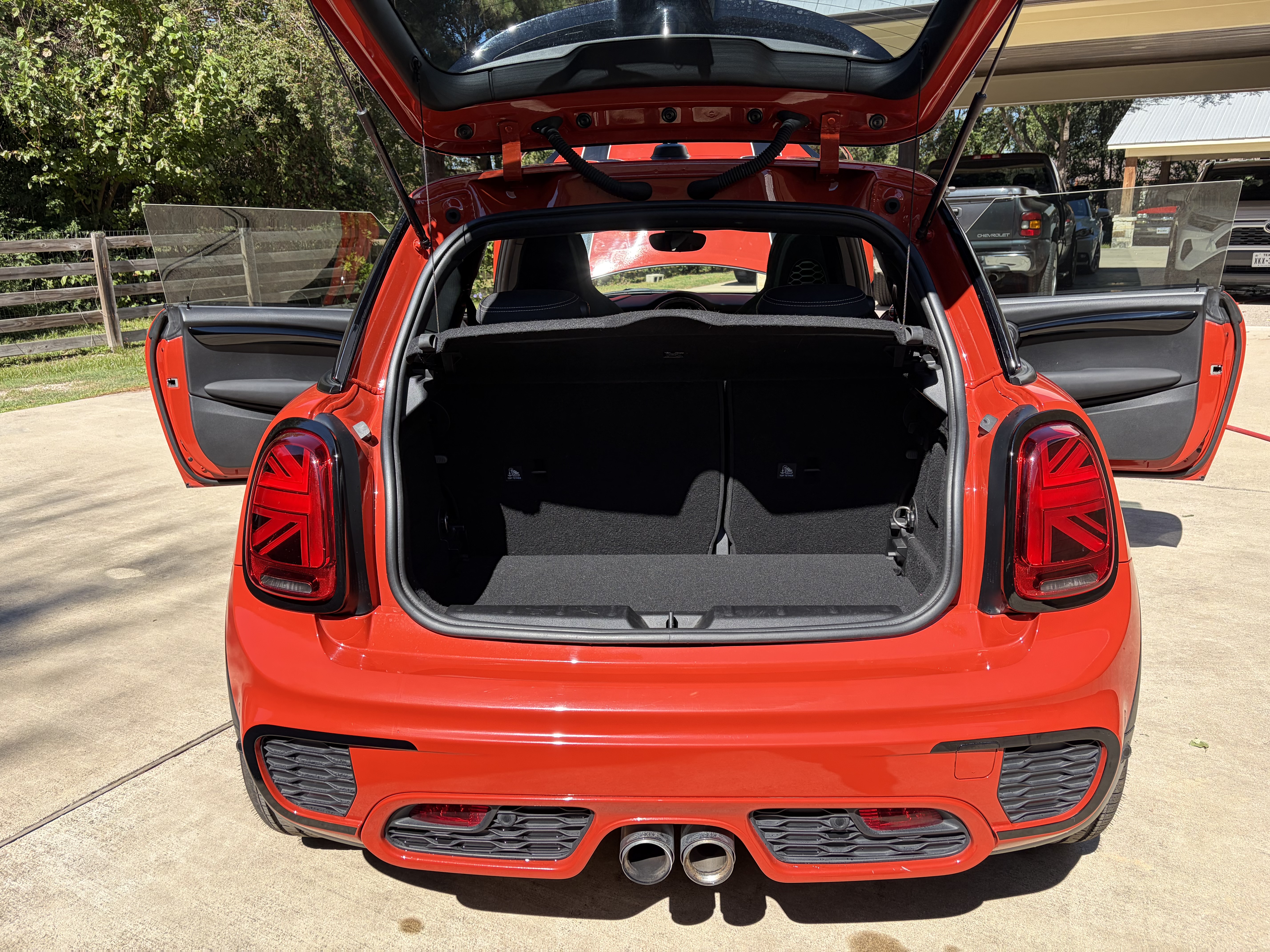 Used 2019 MINI Cooper John Cooper Works w/ Storage Package FWD image 8