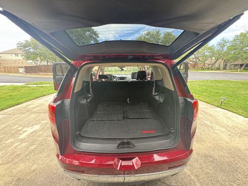 Used 2017 GMC Acadia Denali w/ Technology Package image 21