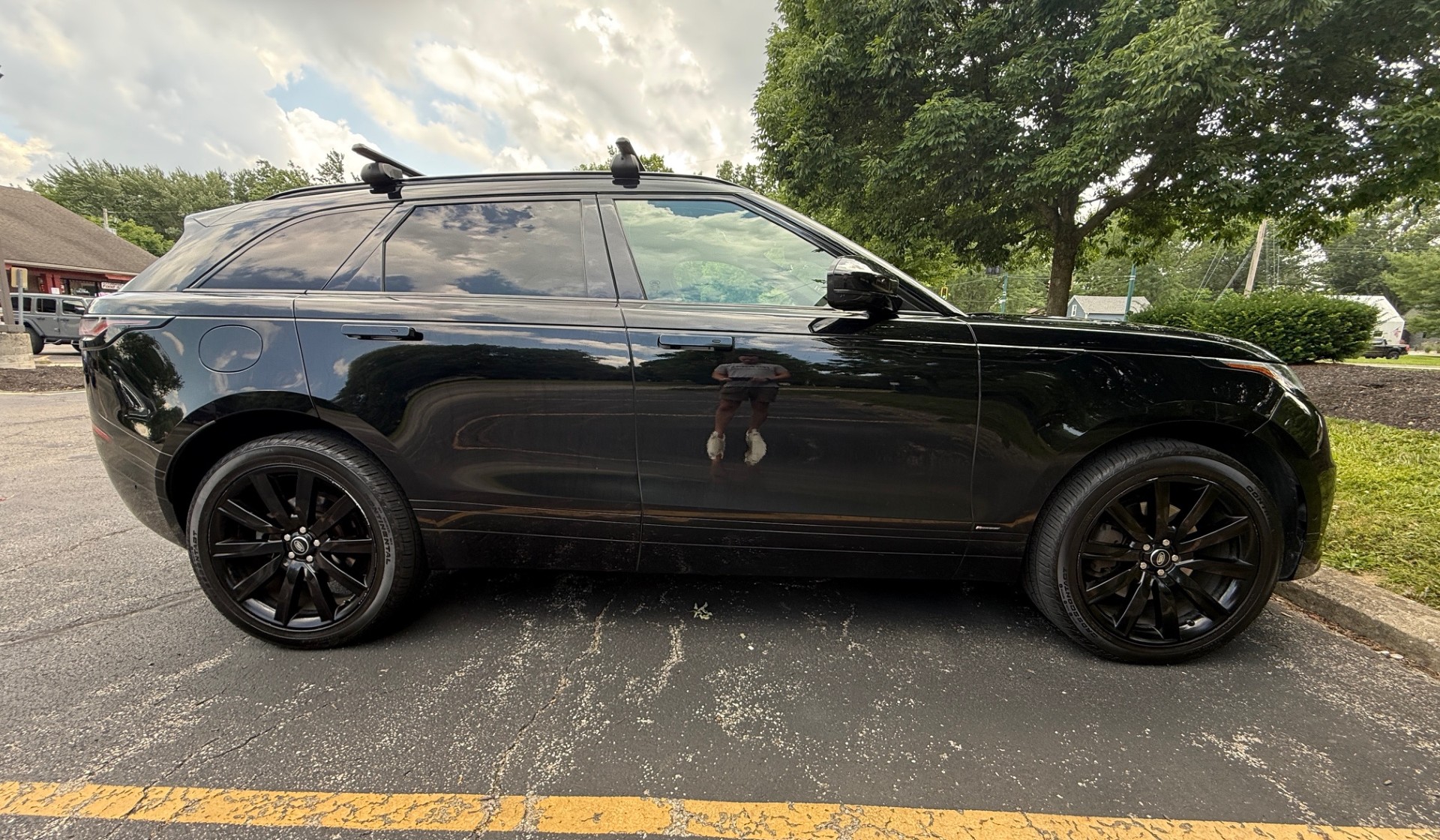 Used 2019 Land Rover Range Rover Velar R-Dynamic SE AWD/4WD image 8