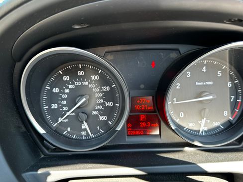 Used 2009 BMW Z4 sDrive35i RWD image 9