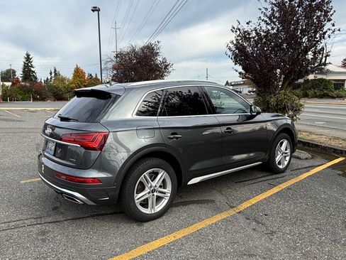 Used 2021 Audi Q5 e Prestige image 1