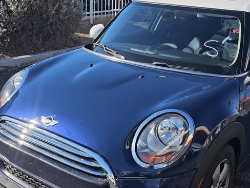 Used 2017 MINI Cooper 4-Door Hardtop image 5