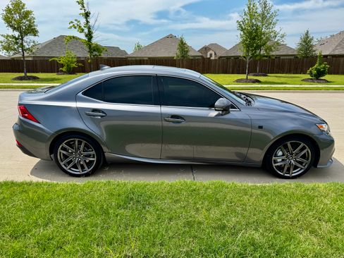Used 2016 Lexus IS 200t RWD image 8