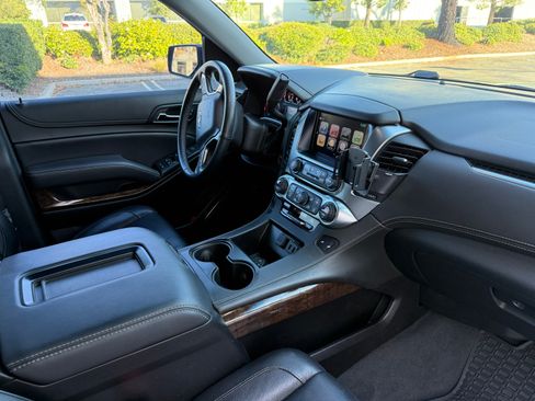 Used 2019 Chevrolet Tahoe LT image 18
