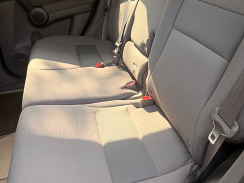 Used 2011 Honda CR-V LX image 6