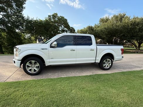 Used 2015 Ford F150 Platinum w/ Equipment Group 701A Luxury AWD/4WD image 1
