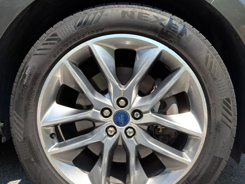 Used 2015 Ford Edge Titanium w/ Equipment Group 302A AWD/4WD image 26