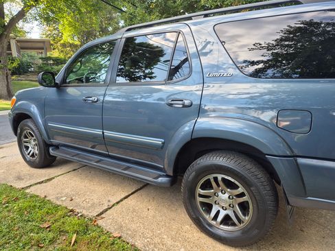 Used 2006 Toyota Sequoia Limited image 11