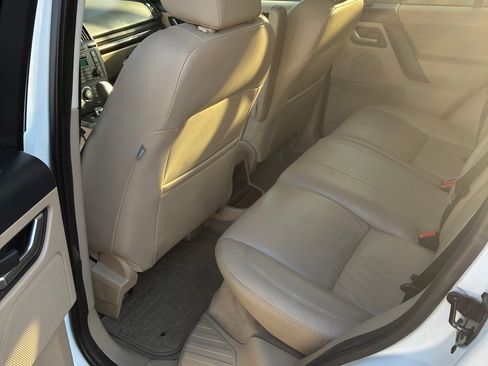 Used 2012 Land Rover LR2 HSE LUX w/ HSE Lux Pkg image 8