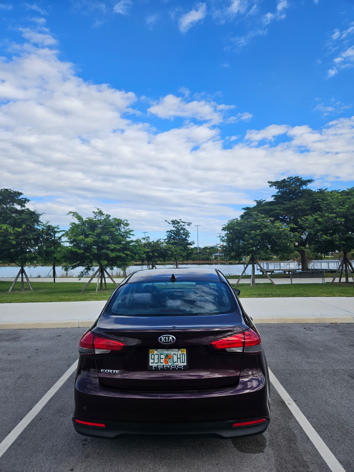 Used 2017 Kia Forte LX w/ LX Popular Package FWD image 2