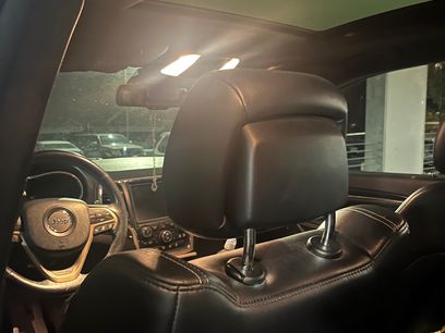 Used 2014 Jeep Grand Cherokee Limited w/ Luxury Group II