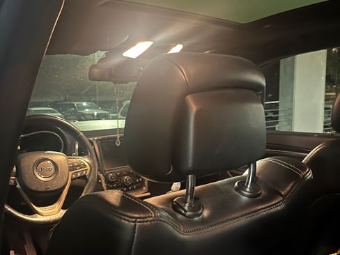 Used 2014 Jeep Grand Cherokee Limited w/ Luxury Group II image 1