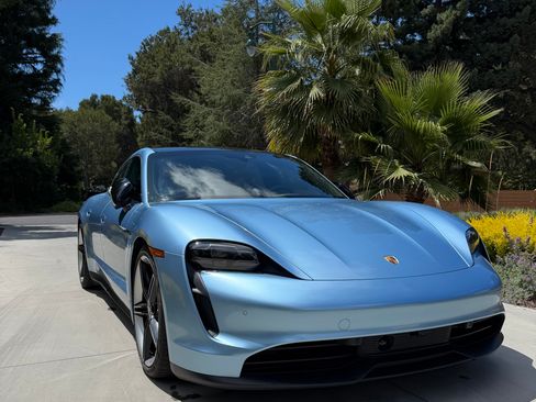 Used 2022 Porsche Taycan 4S AWD/4WD image 12
