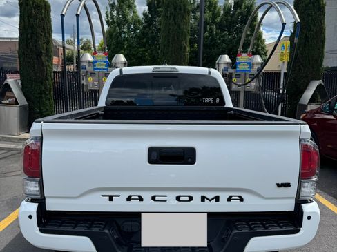 Used 2023 Toyota Tacoma TRD Off-Road w/ TRD Premium Off Road Package AWD/4WD image 6