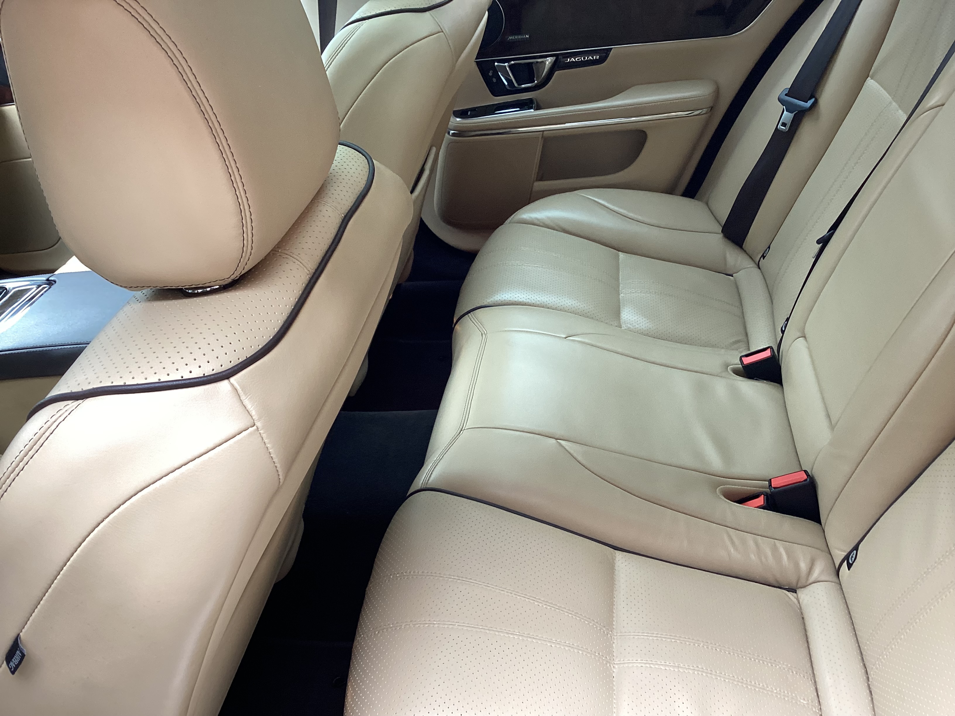 Used 2016 Jaguar XJ R-Sport AWD/4WD image 13