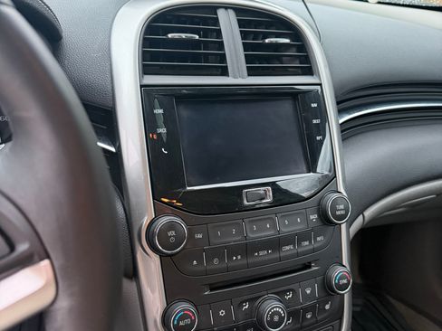 Used 2014 Chevrolet Malibu LT FWD image 6