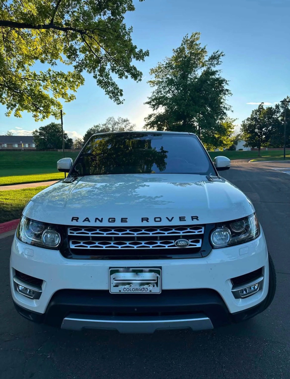 Used 2017 Land Rover Range Rover Sport Supercharged AWD/4WD image 6