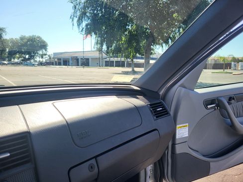 Used 2000 Mercedes-Benz C 280 Sedan image 28