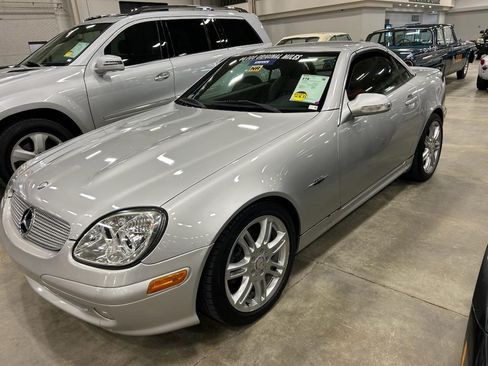 Used 2004 Mercedes-Benz SLK 230 image 2