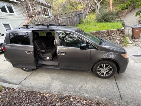 Used 2012 Honda Odyssey EX-L image 1