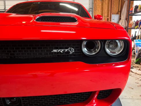 Used 2023 Dodge Challenger SRT Hellcat RWD image 8