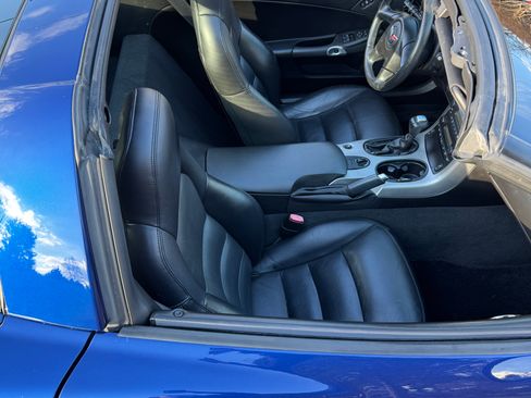 Used 2005 Chevrolet Corvette Coupe w/ Preferred Equipment Group image 11