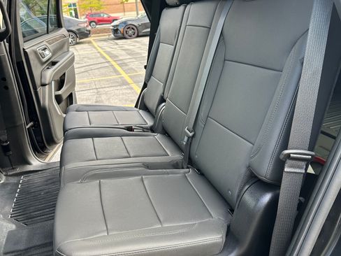 Used 2022 Chevrolet Tahoe 2WD w/ Remote Keyless Entry Package image 23