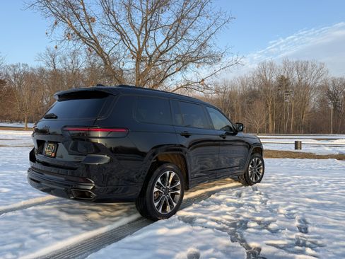 Used 2021 Jeep Grand Cherokee L Overland image 9